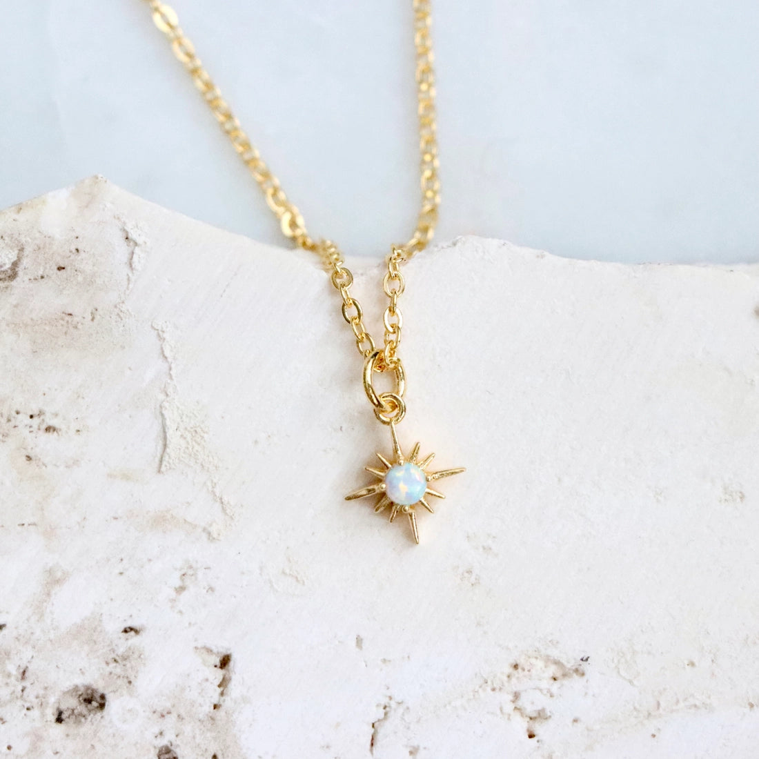 Opal Polaris Necklace Gold